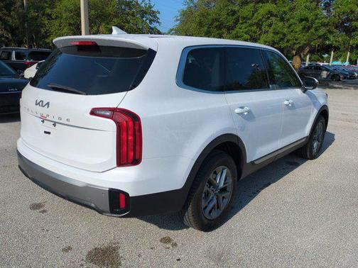 2025 Kia Telluride LX