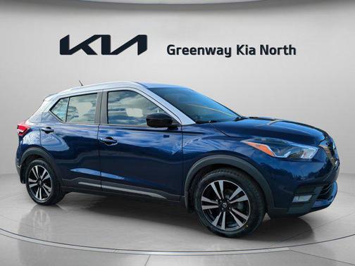 2020 Nissan Kicks SR