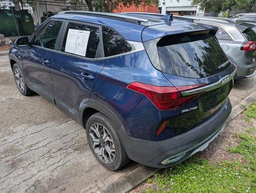 2022 Kia Seltos EX