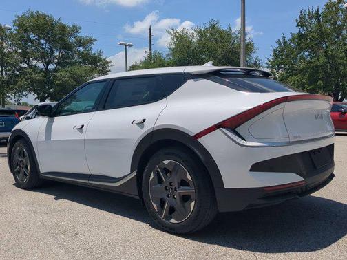 2025 Kia EV6 Light