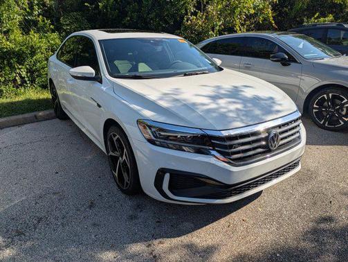 2021 Volkswagen Passat 2.0T R-Line