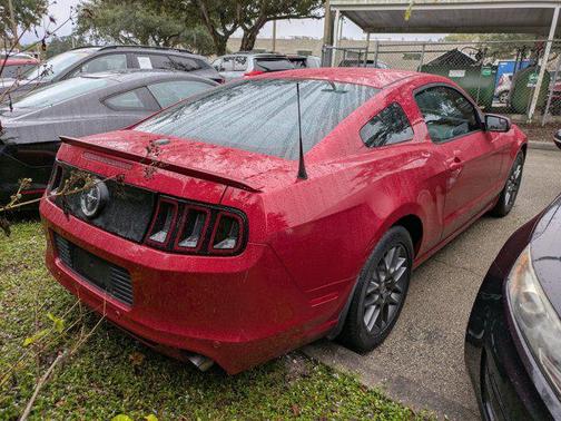 2013 Ford Mustang V6 Premium