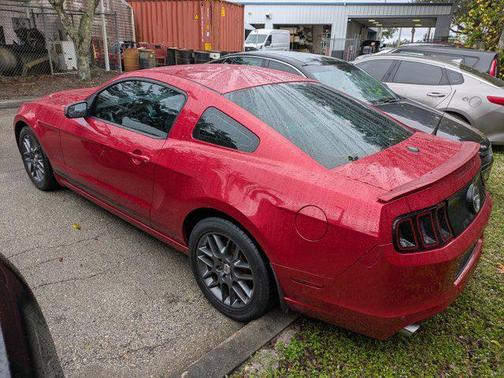 2013 Ford Mustang V6 Premium
