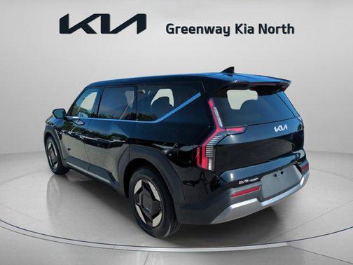 2026 Kia EV9 Light Short Range