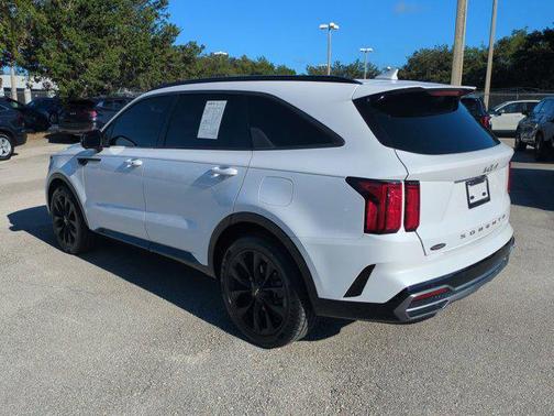 2022 Kia Sorento SX
