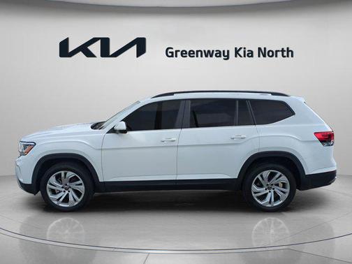 2022 Volkswagen Atlas 3.6L SE w/Technology