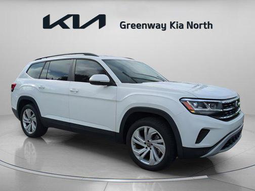 2022 Volkswagen Atlas 3.6L SE w/Technology