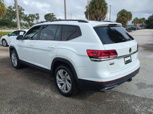2022 Volkswagen Atlas 3.6L SE w/Technology