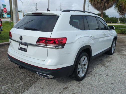 2022 Volkswagen Atlas 3.6L SE w/Technology