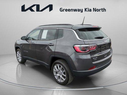 2024 Jeep Compass Latitude Lux