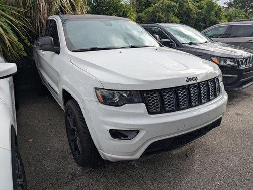 2020 Jeep Grand Cherokee Altitude