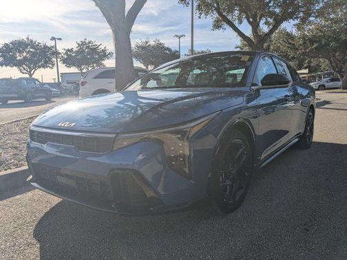 2025 Kia K4 GT-Line Turbo