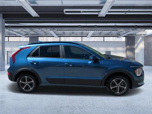 2025 Kia Niro EX