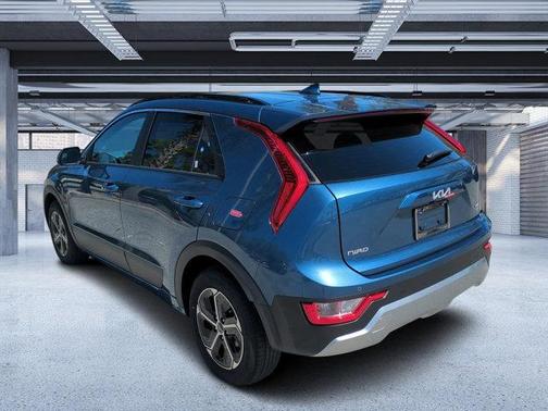 2025 Kia Niro EX