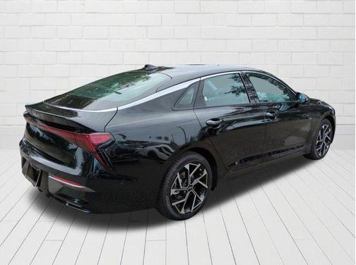 2025 Kia K5 EX