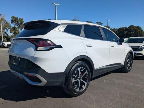 2024 Kia Sportage EX