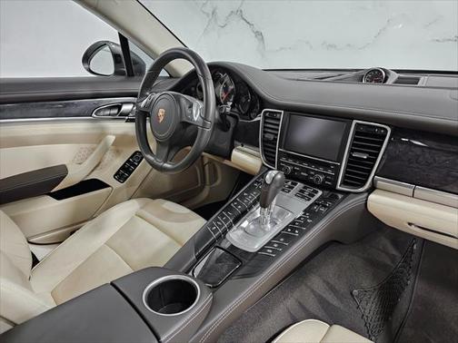 2015 Porsche Panamera Turbo Executive