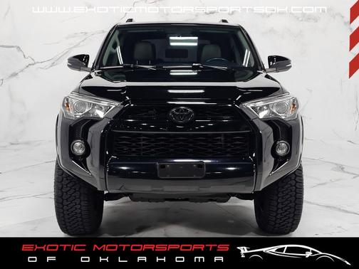 Midnight Black Metallic 2016 Toyota 4Runner SR5 Premium