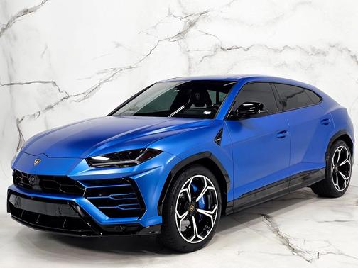 2021 Lamborghini Urus Graphite Capsule