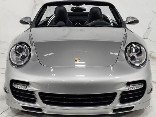 GT Silver Metallic 2011 Porsche 911 Turbo