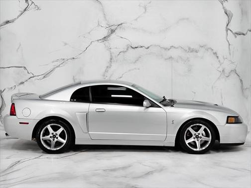 2004 Ford Mustang SVT Cobra