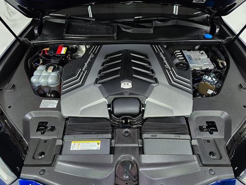 2019 Lamborghini Urus Base