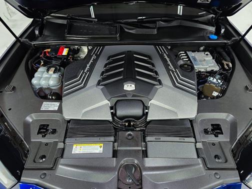 2019 Lamborghini Urus Base