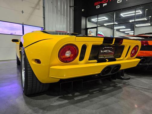 Speed Yellow Clearcoat 2005 Ford GT Base