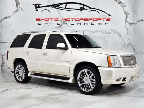 2002 Cadillac Escalade Base