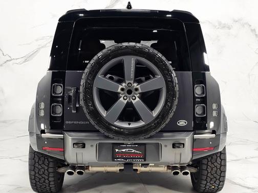 2023 Land Rover Defender 