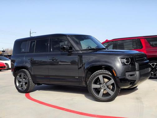 2023 Land Rover Defender 