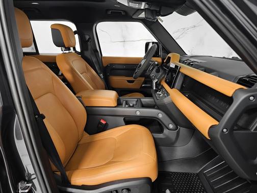 2023 Land Rover Defender 