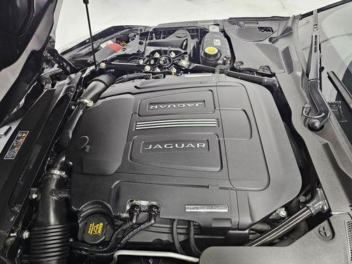 2015 Jaguar F-TYPE V8 S