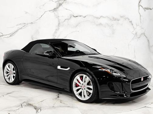 2015 Jaguar F-TYPE V8 S