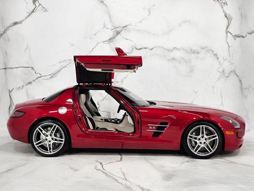 2012 Mercedes-Benz SLS AMG Base