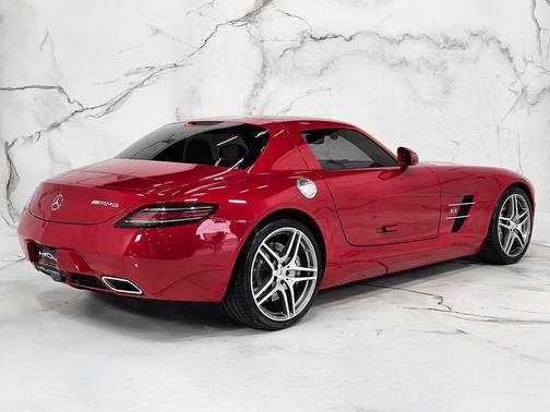 2012 Mercedes-Benz SLS AMG Base