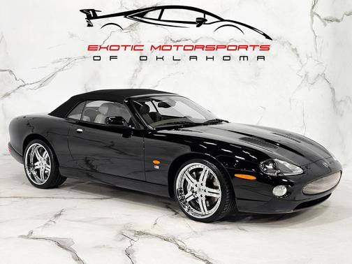 2006 Jaguar XKR Base