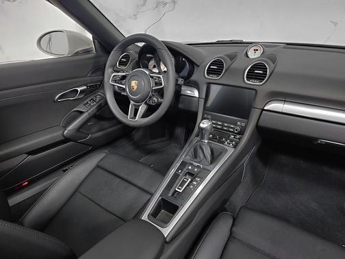 Chalk 2025 Porsche 718 Boxster