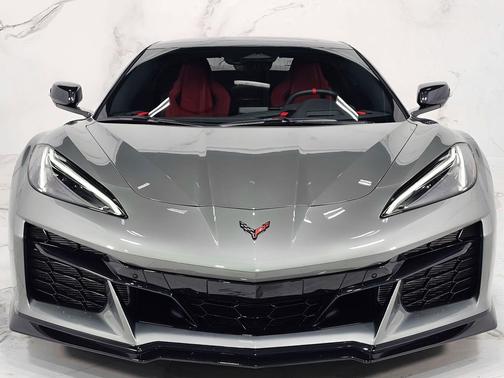 Hypersonic Gray Metallic 2024 Chevrolet Corvette Z06