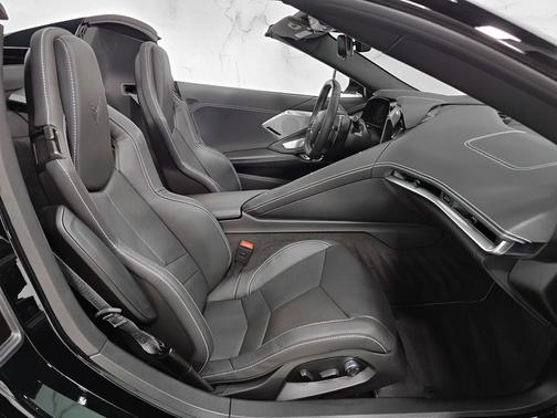 2024 Chevrolet Corvette Stingray w/2LT