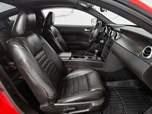 2007 Ford Shelby GT500 Base