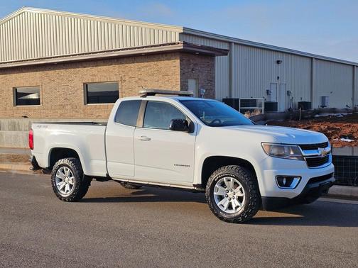 2017 Chevrolet Colorado LT
