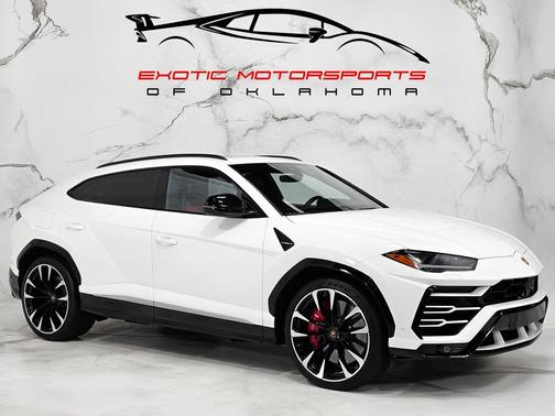 2019 Lamborghini Urus Base