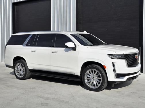 2022 Cadillac Escalade ESV Premium Luxury