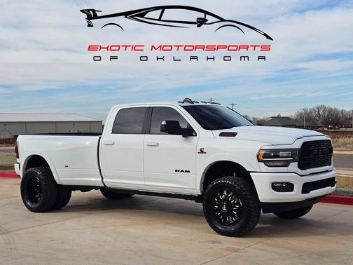 2022 RAM 3500 Limited Crew Cab 4x4 8' Box