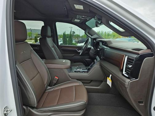 White Frost Tricoat 2024 GMC Sierra 3500 Denali