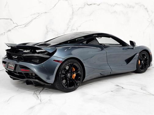 2019 McLaren 720S Base