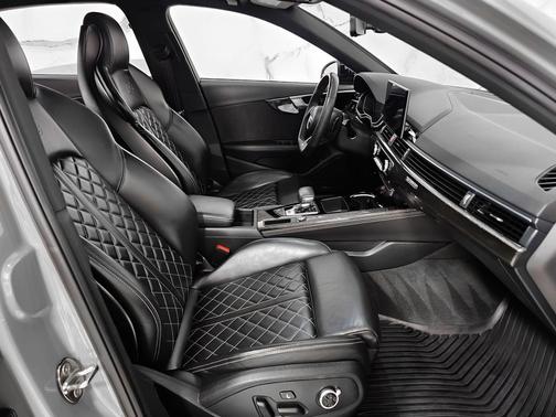 Quantum Gray 2020 Audi S4 3.0T Premium