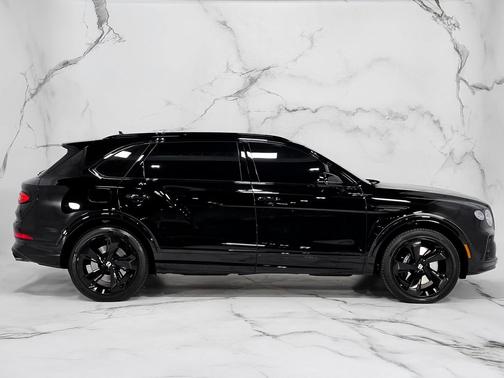 2023 Bentley Bentayga Azure