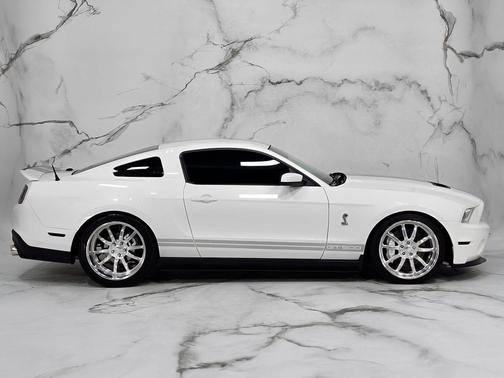 2012 Ford Shelby GT500 Base